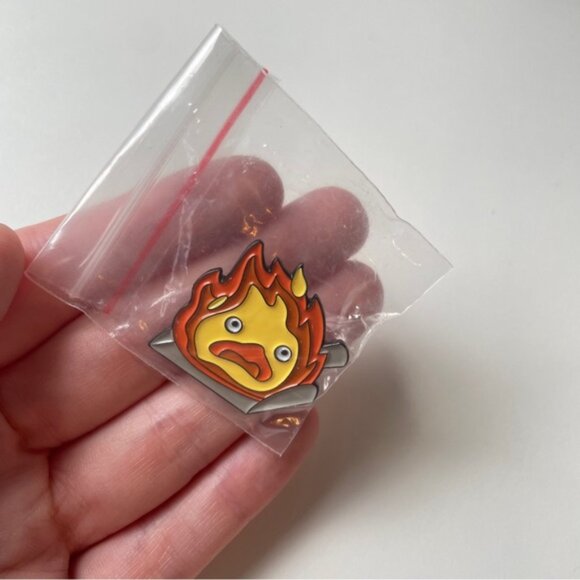 Two Calcifer enamel pins - Picture 4 of 7